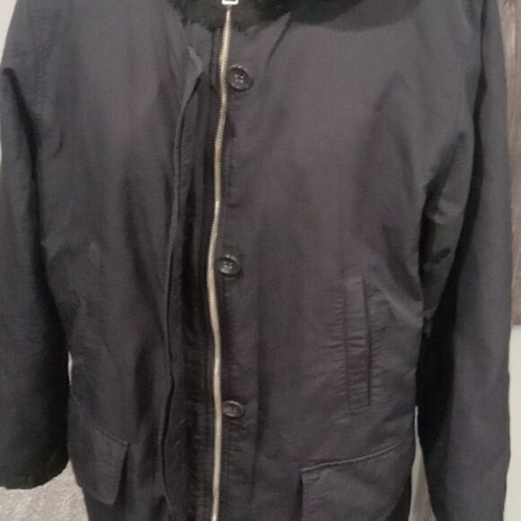 Banana Republic  winter coat w faux shearling lining. zip & button closure XL - Picture 4 of 7